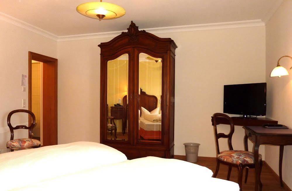 Historisches Genusshotel Loewen Schopfheim Ngoại thất bức ảnh