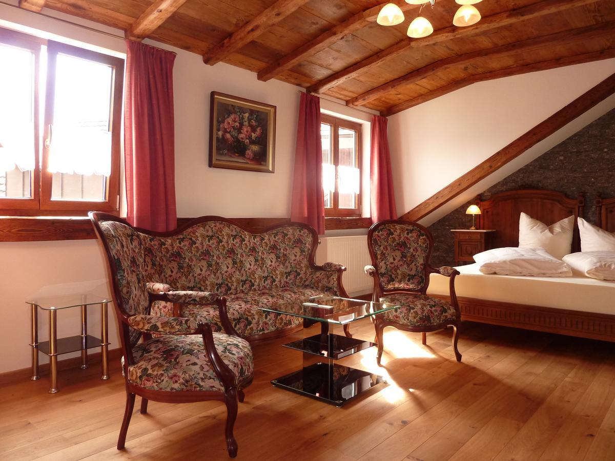 Historisches Genusshotel Loewen Schopfheim Ngoại thất bức ảnh