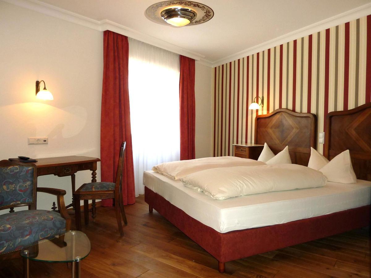 Historisches Genusshotel Loewen Schopfheim Ngoại thất bức ảnh