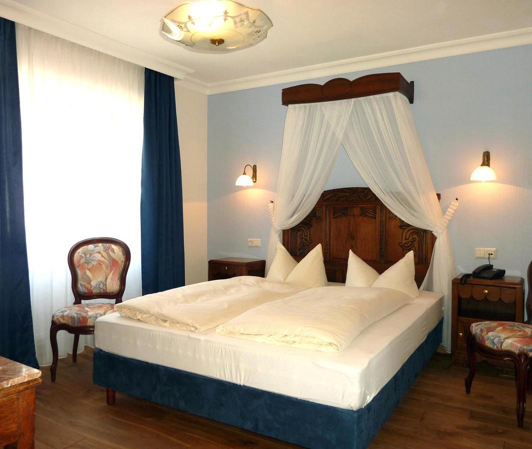 Historisches Genusshotel Loewen Schopfheim Ngoại thất bức ảnh