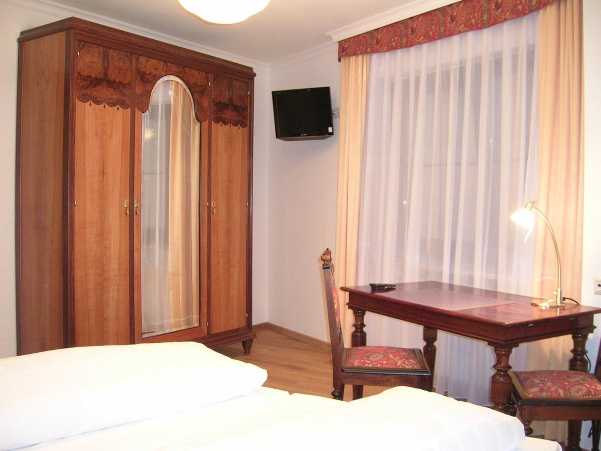 Historisches Genusshotel Loewen Schopfheim Ngoại thất bức ảnh